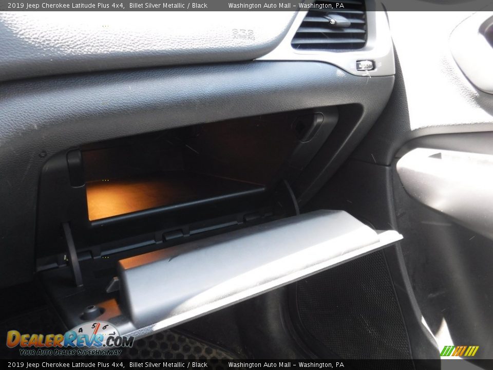 2019 Jeep Cherokee Latitude Plus 4x4 Billet Silver Metallic / Black Photo #26