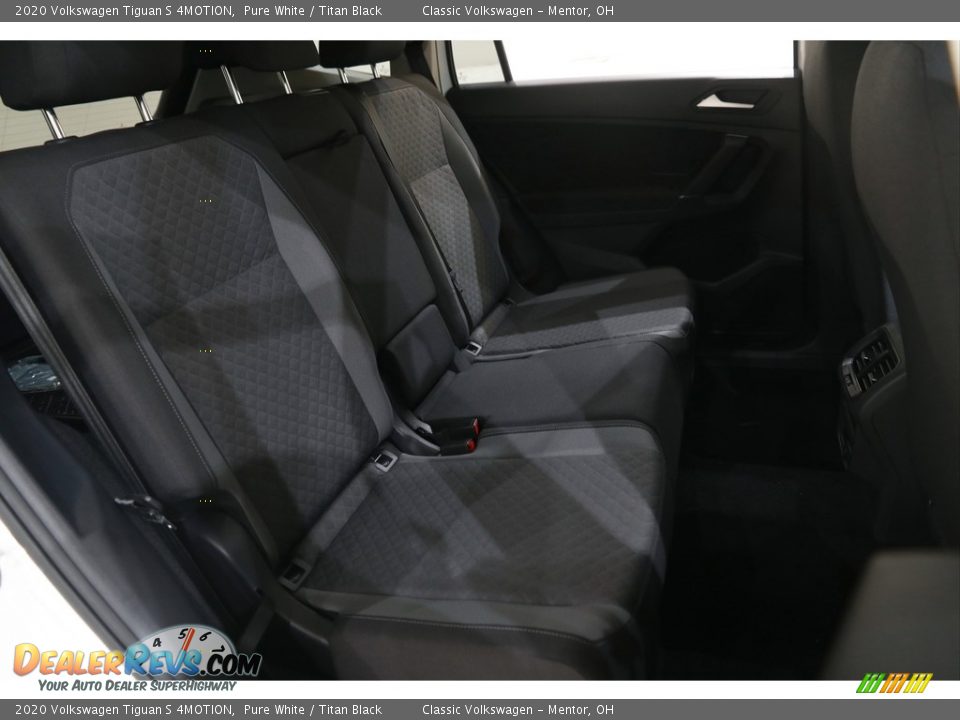 2020 Volkswagen Tiguan S 4MOTION Pure White / Titan Black Photo #15