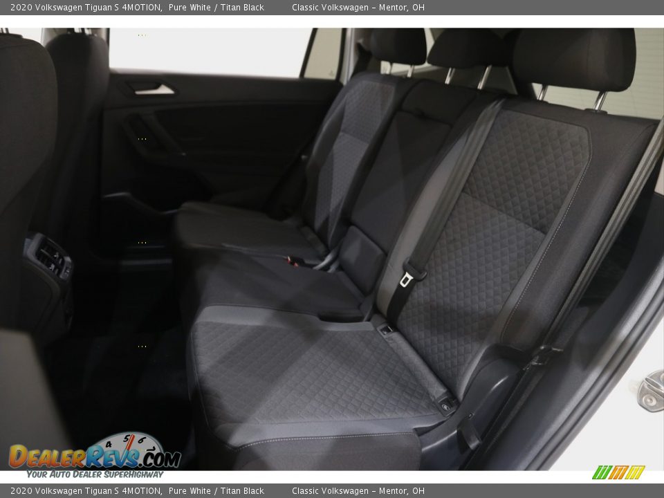 2020 Volkswagen Tiguan S 4MOTION Pure White / Titan Black Photo #16