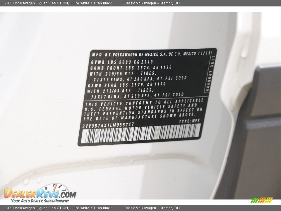 2020 Volkswagen Tiguan S 4MOTION Pure White / Titan Black Photo #20