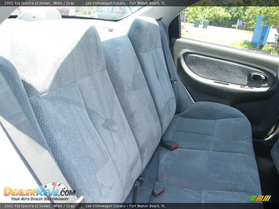 2002 Kia Spectra LS Sedan White / Gray Photo #25