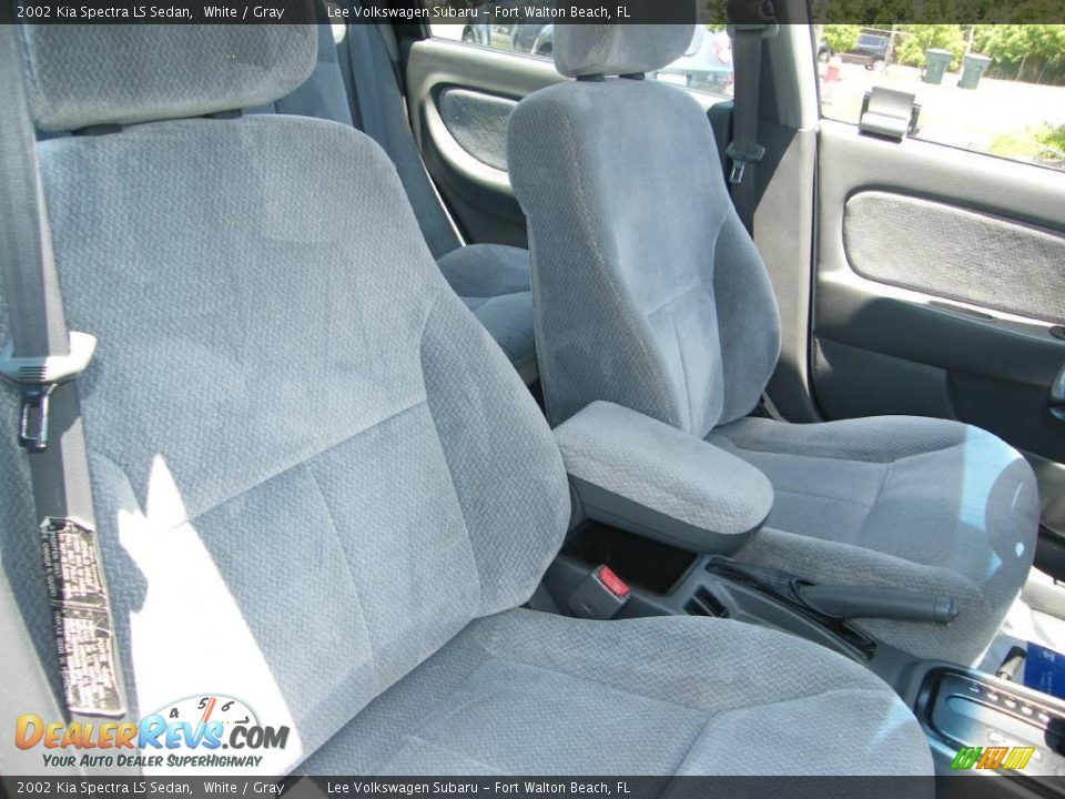 2002 Kia Spectra LS Sedan White / Gray Photo #26