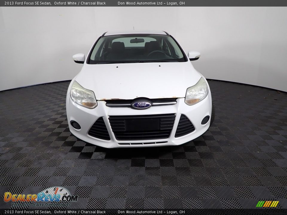 2013 Ford Focus SE Sedan Oxford White / Charcoal Black Photo #3