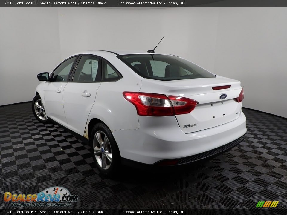 2013 Ford Focus SE Sedan Oxford White / Charcoal Black Photo #5