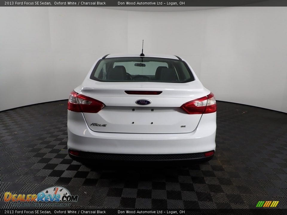 2013 Ford Focus SE Sedan Oxford White / Charcoal Black Photo #6