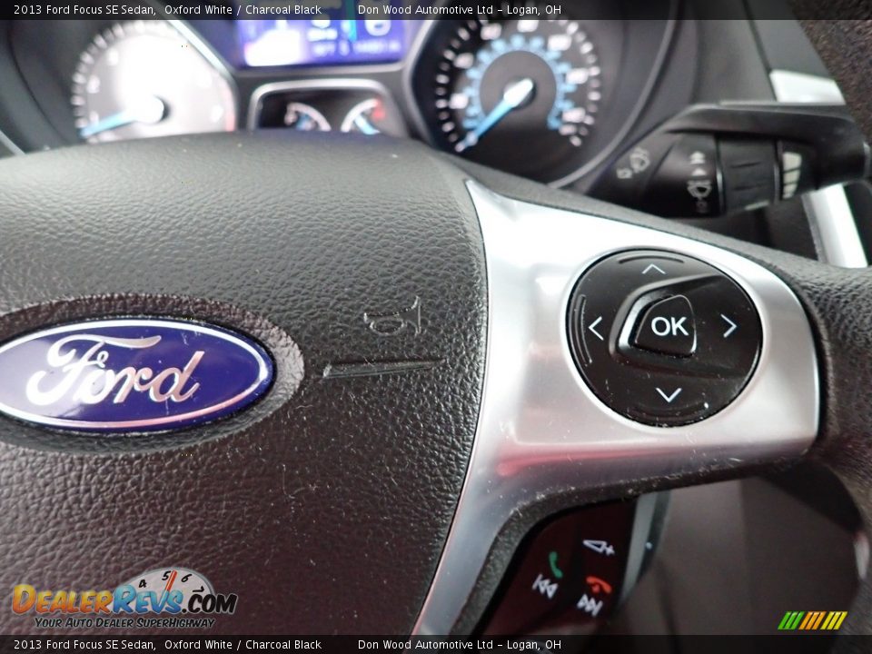 2013 Ford Focus SE Sedan Oxford White / Charcoal Black Photo #15
