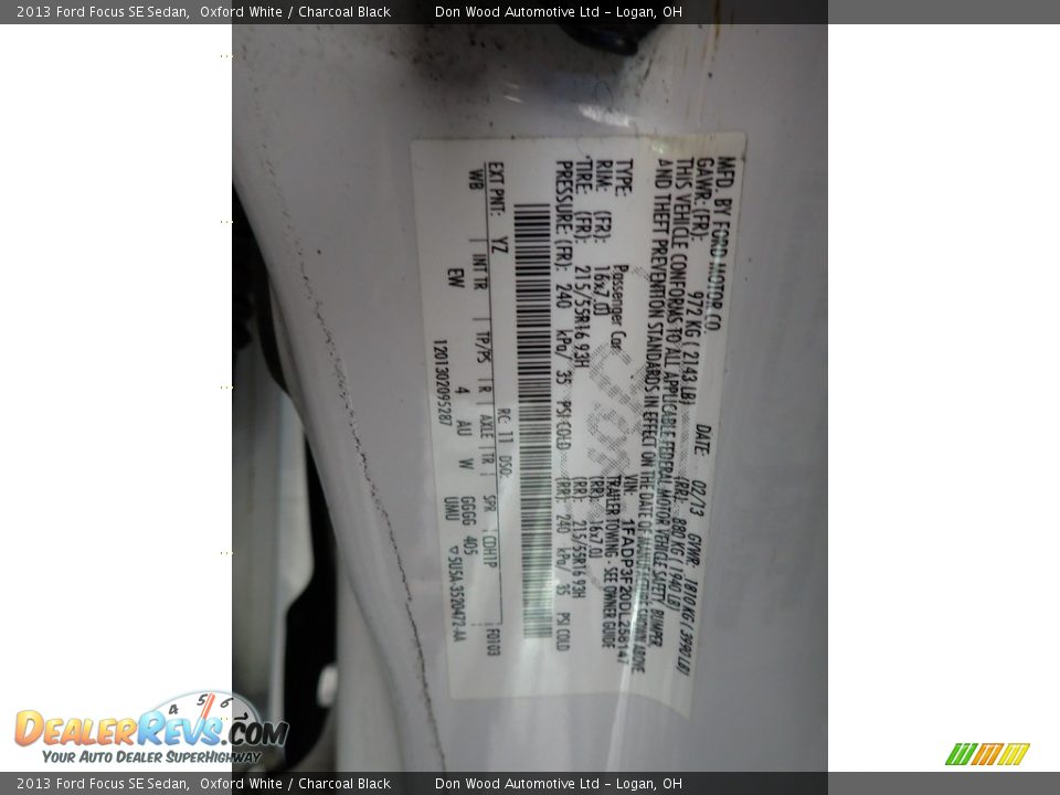 2013 Ford Focus SE Sedan Oxford White / Charcoal Black Photo #30