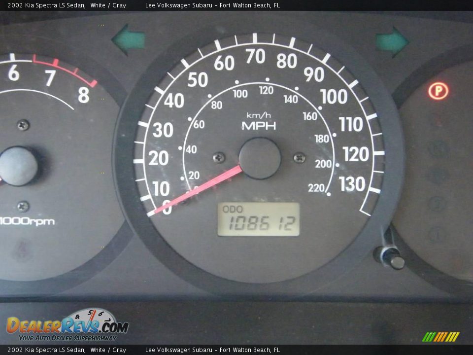 2002 Kia Spectra LS Sedan White / Gray Photo #29