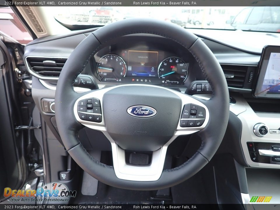 2023 Ford Explorer XLT 4WD Carbonized Gray Metallic / Sandstone Photo #18