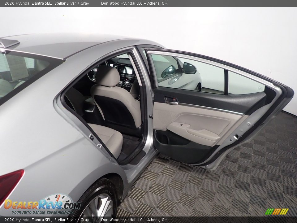 2020 Hyundai Elantra SEL Stellar Silver / Gray Photo #33