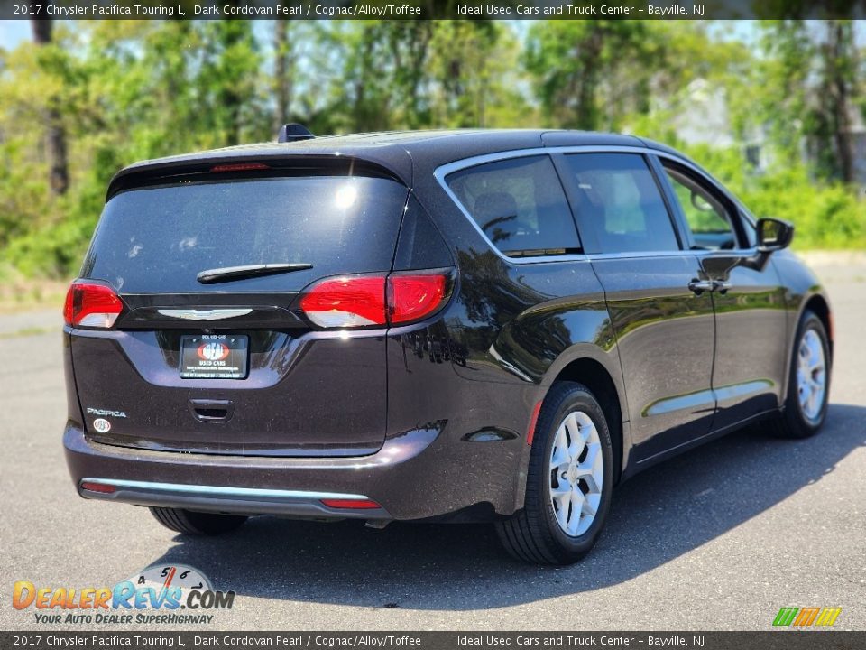 2017 Chrysler Pacifica Touring L Dark Cordovan Pearl / Cognac/Alloy/Toffee Photo #5