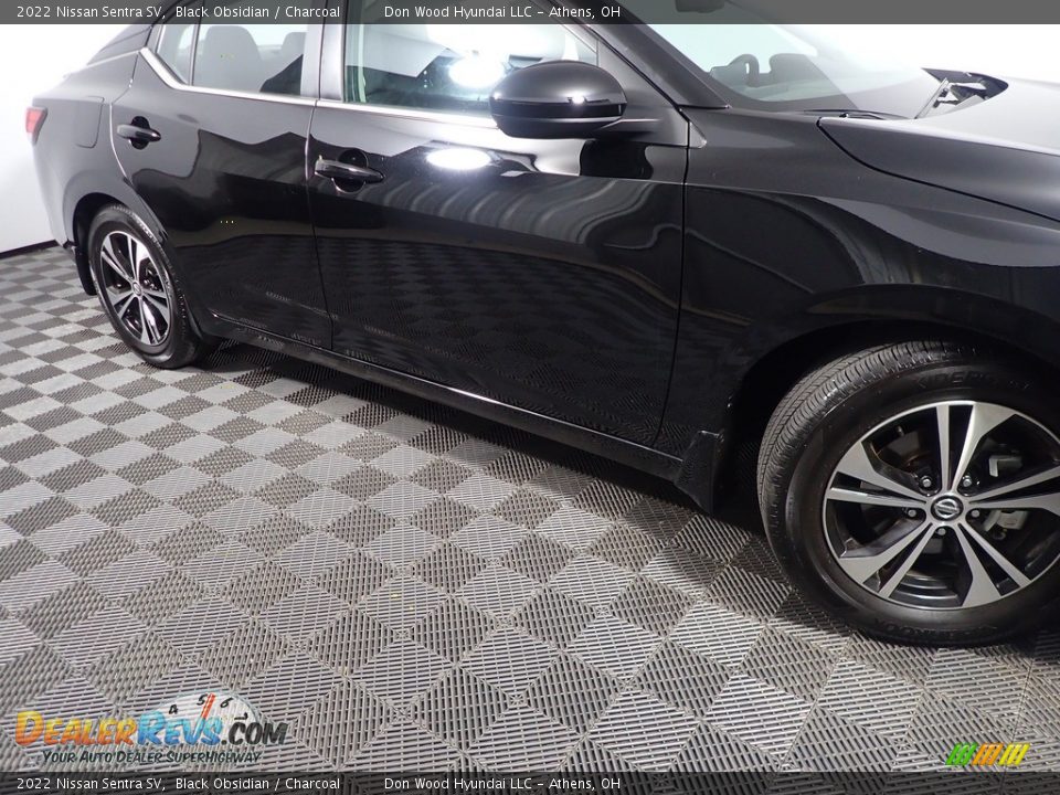 2022 Nissan Sentra SV Black Obsidian / Charcoal Photo #4