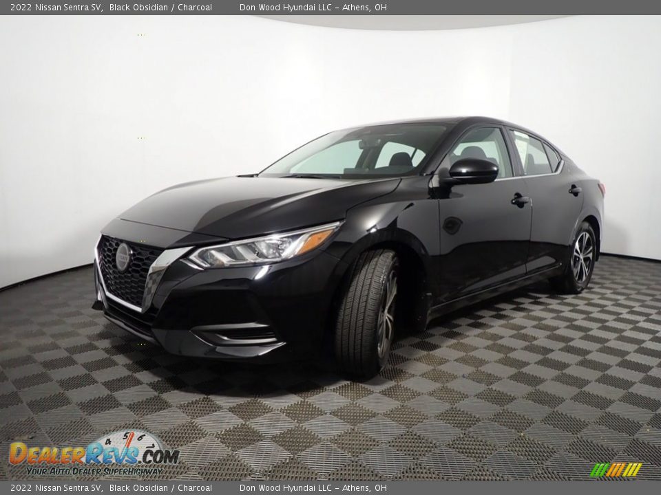 2022 Nissan Sentra SV Black Obsidian / Charcoal Photo #8