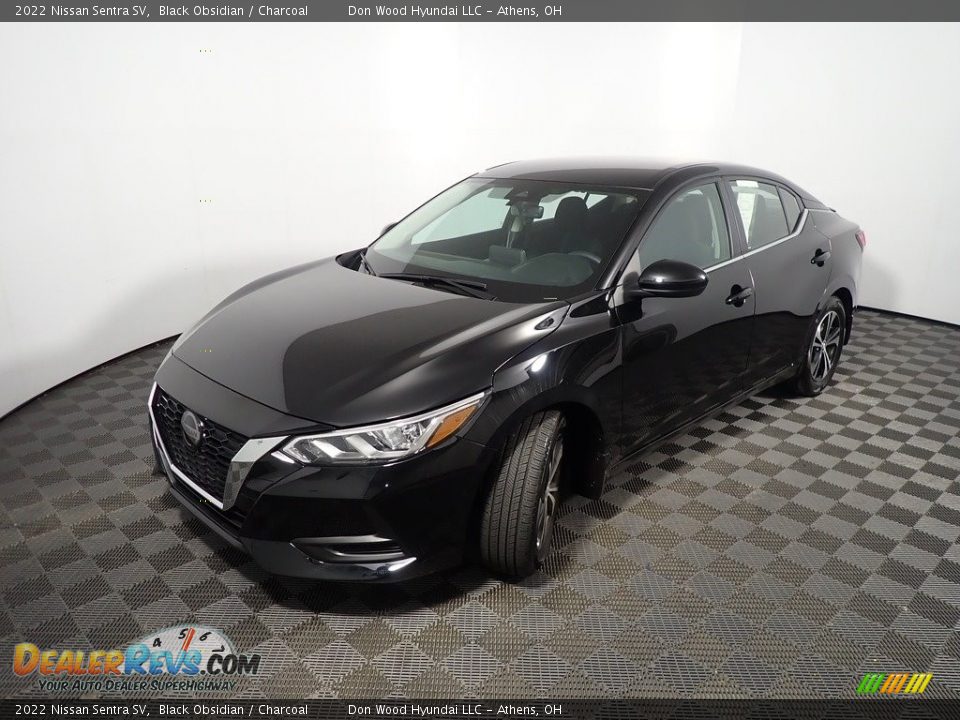 2022 Nissan Sentra SV Black Obsidian / Charcoal Photo #9