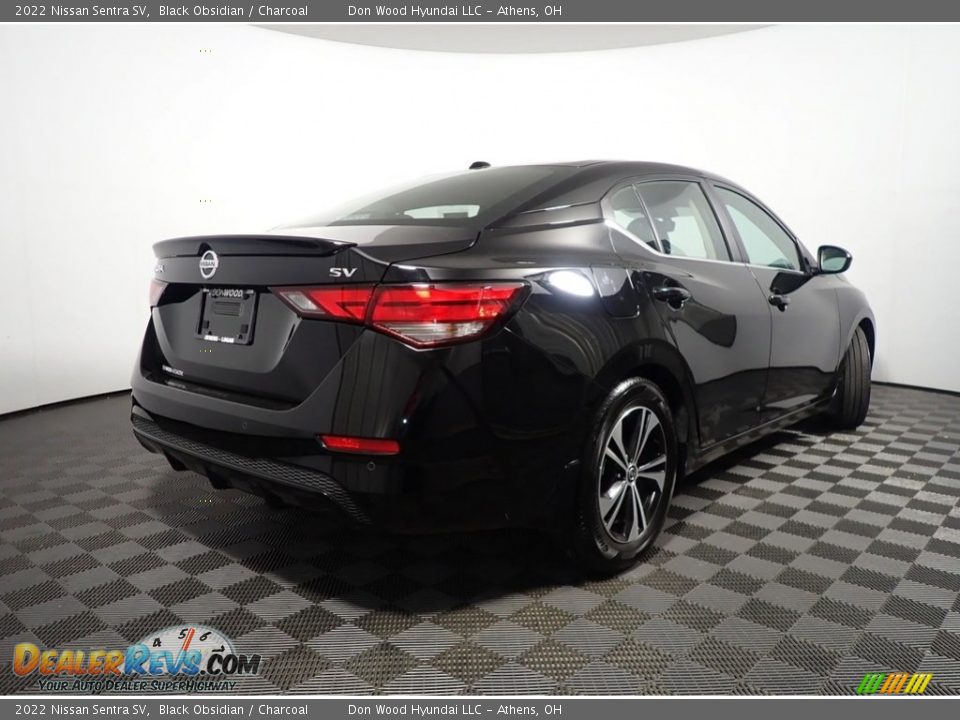 2022 Nissan Sentra SV Black Obsidian / Charcoal Photo #16