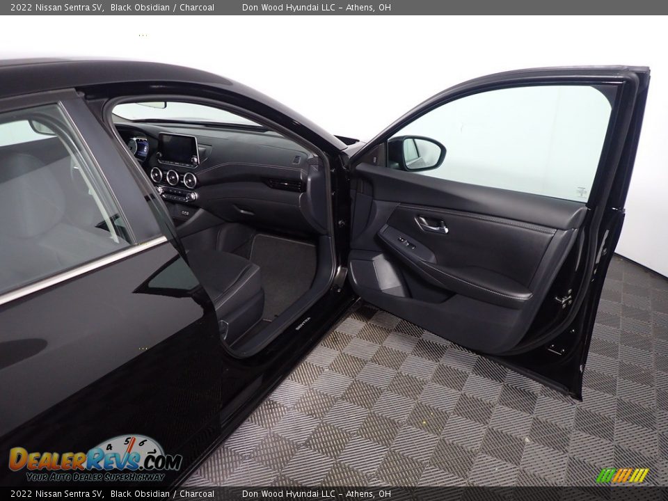 2022 Nissan Sentra SV Black Obsidian / Charcoal Photo #36