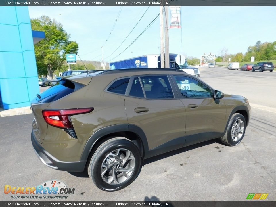 2024 Chevrolet Trax LT Harvest Bronze Metallic / Jet Black Photo #5