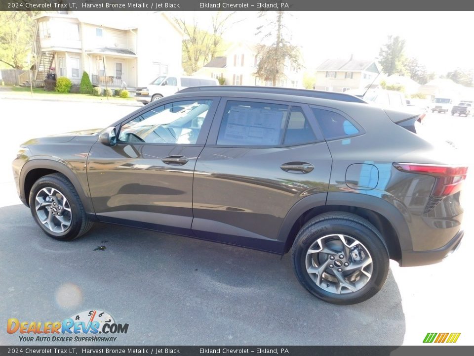 2024 Chevrolet Trax LT Harvest Bronze Metallic / Jet Black Photo #10