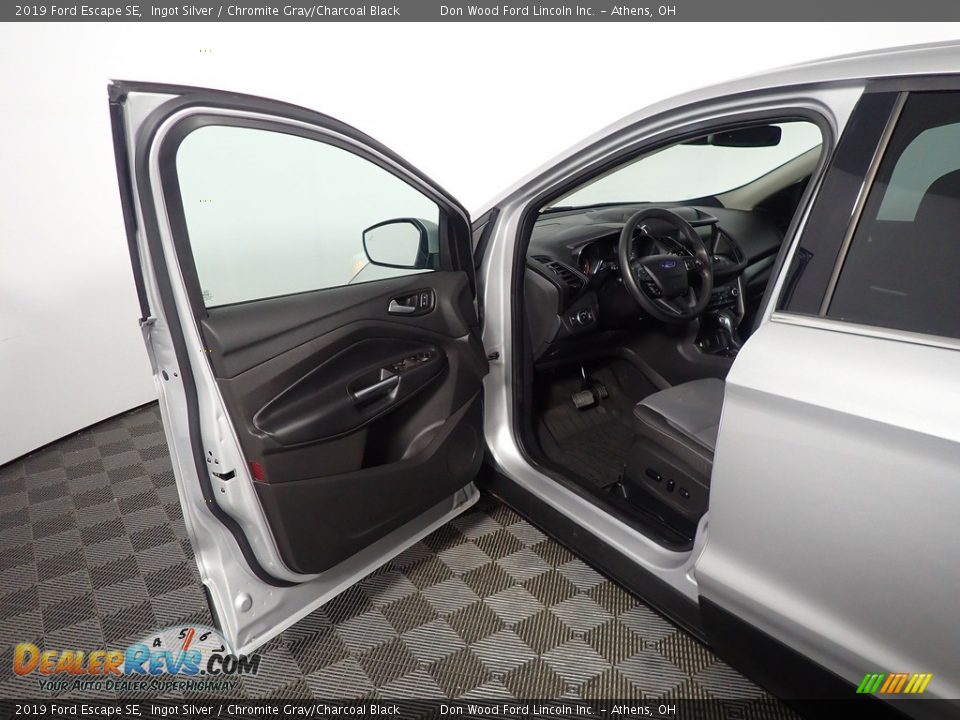 2019 Ford Escape SE Ingot Silver / Chromite Gray/Charcoal Black Photo #19