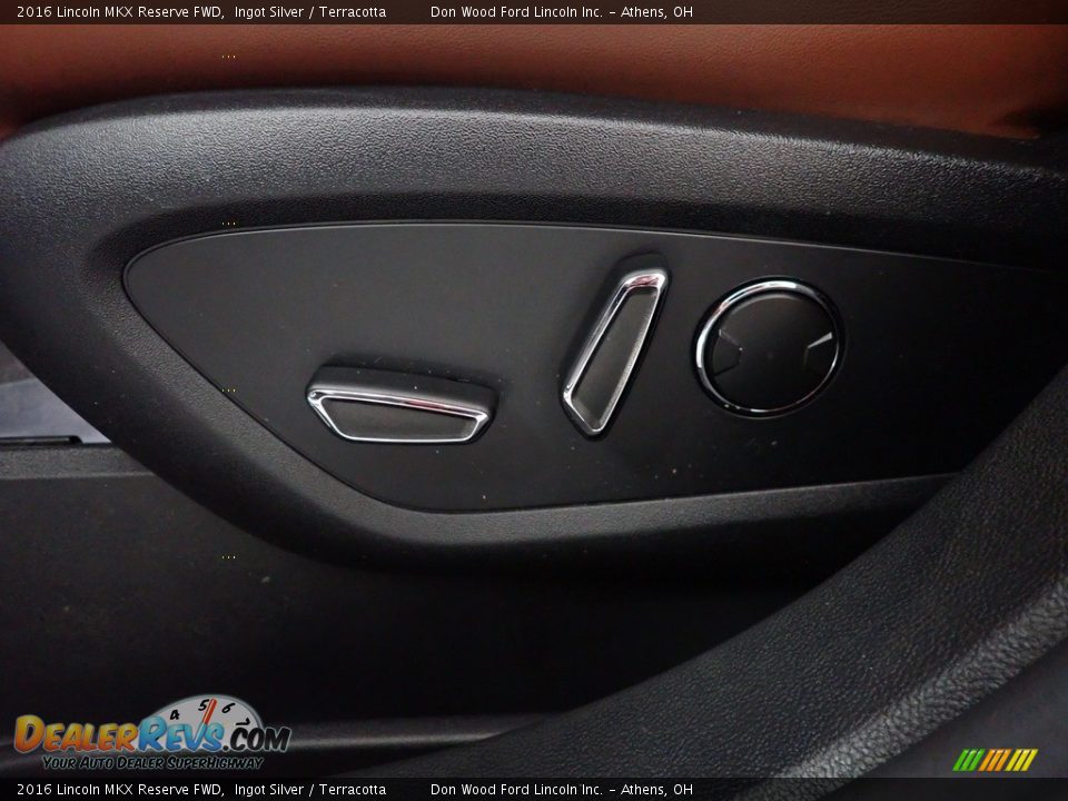 2016 Lincoln MKX Reserve FWD Ingot Silver / Terracotta Photo #25