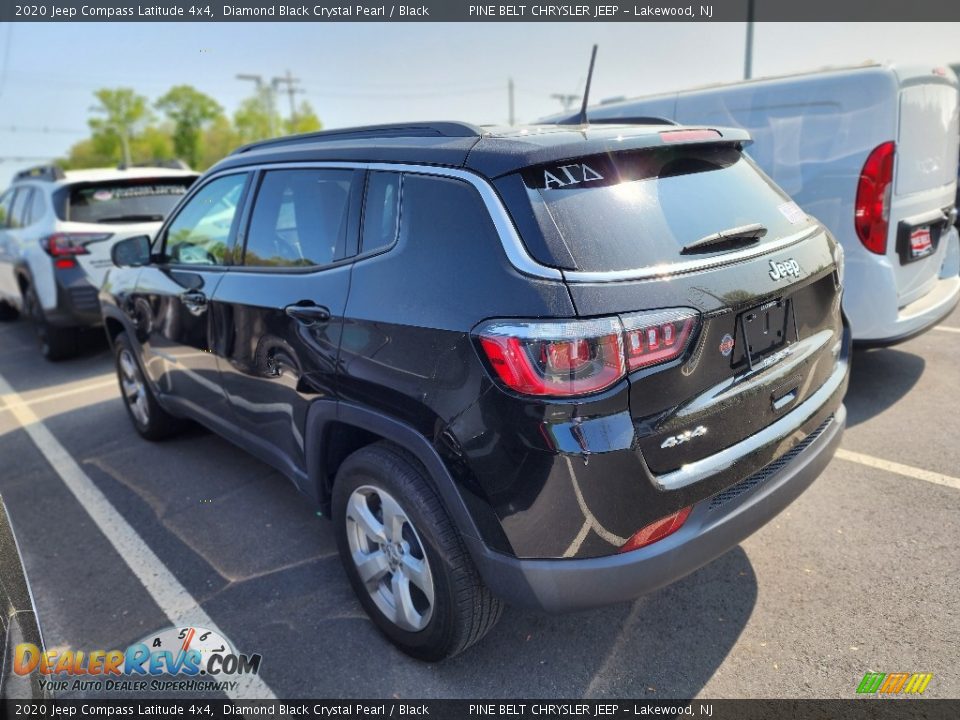 2020 Jeep Compass Latitude 4x4 Diamond Black Crystal Pearl / Black Photo #4