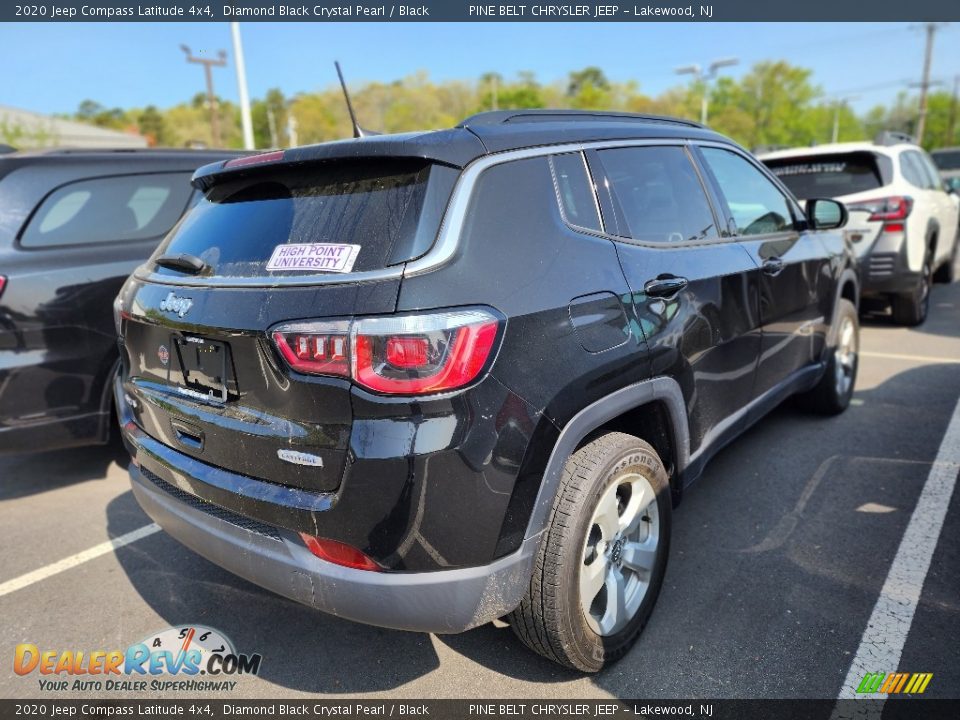 2020 Jeep Compass Latitude 4x4 Diamond Black Crystal Pearl / Black Photo #6