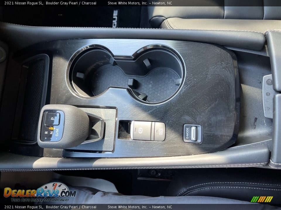 2021 Nissan Rogue SL Shifter Photo #26