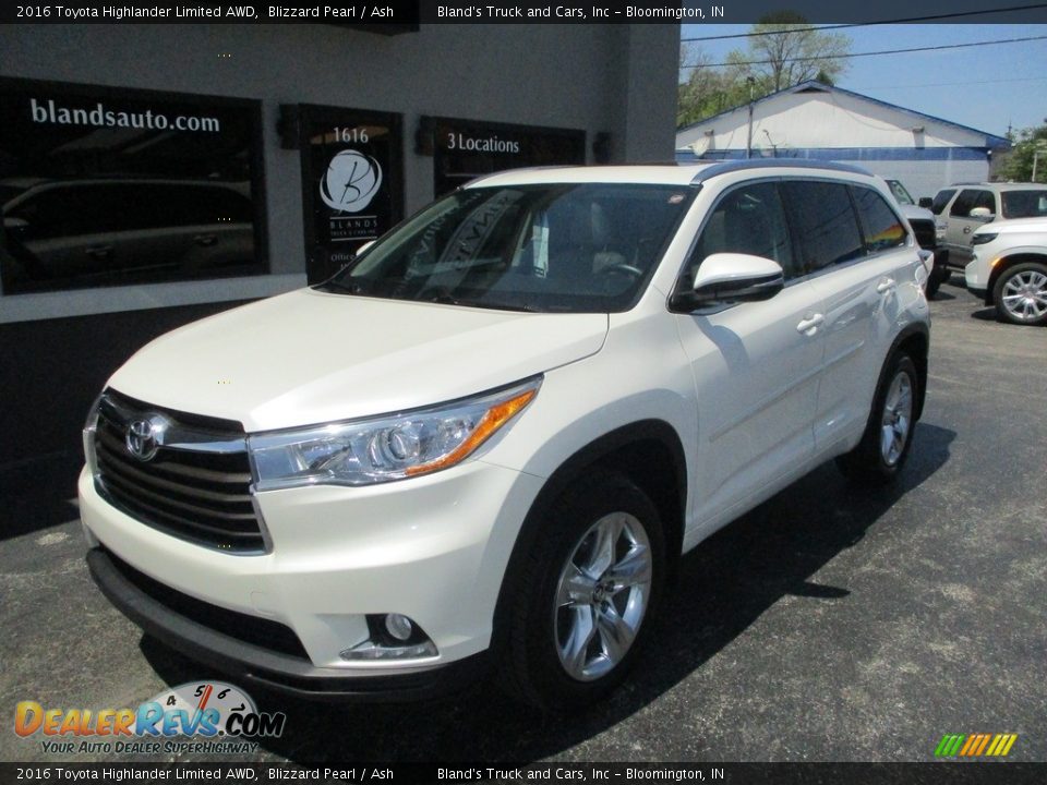 2016 Toyota Highlander Limited AWD Blizzard Pearl / Ash Photo #2