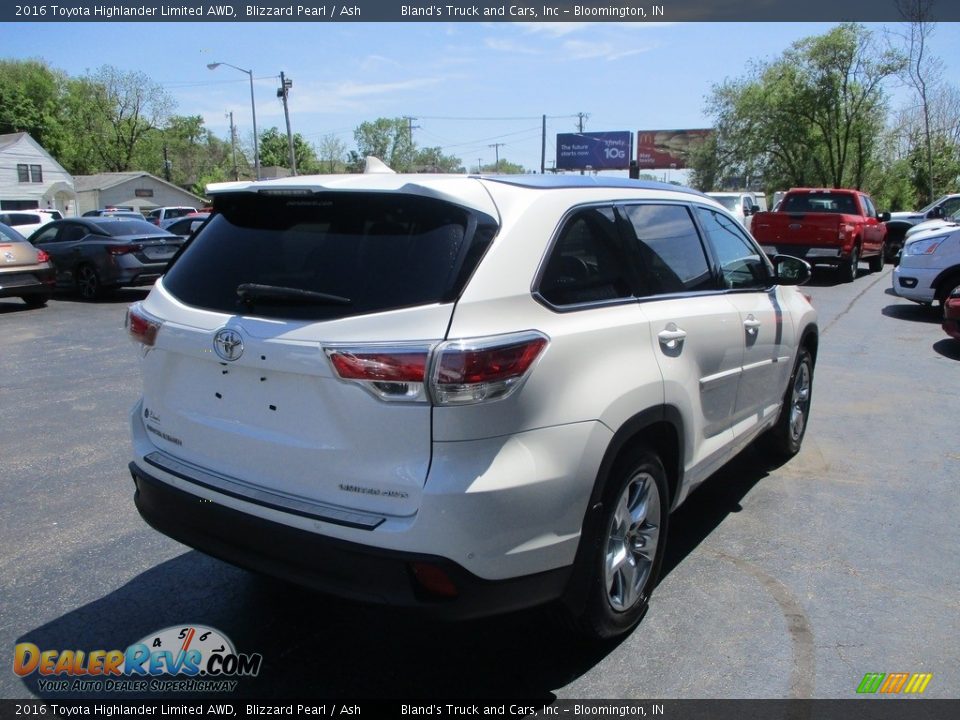 2016 Toyota Highlander Limited AWD Blizzard Pearl / Ash Photo #4