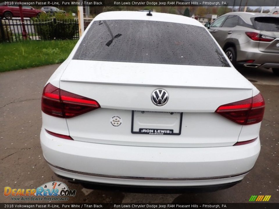 2018 Volkswagen Passat R-Line Pure White / Titan Black Photo #6