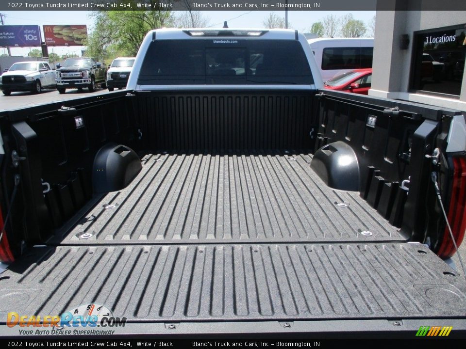 2022 Toyota Tundra Limited Crew Cab 4x4 White / Black Photo #28