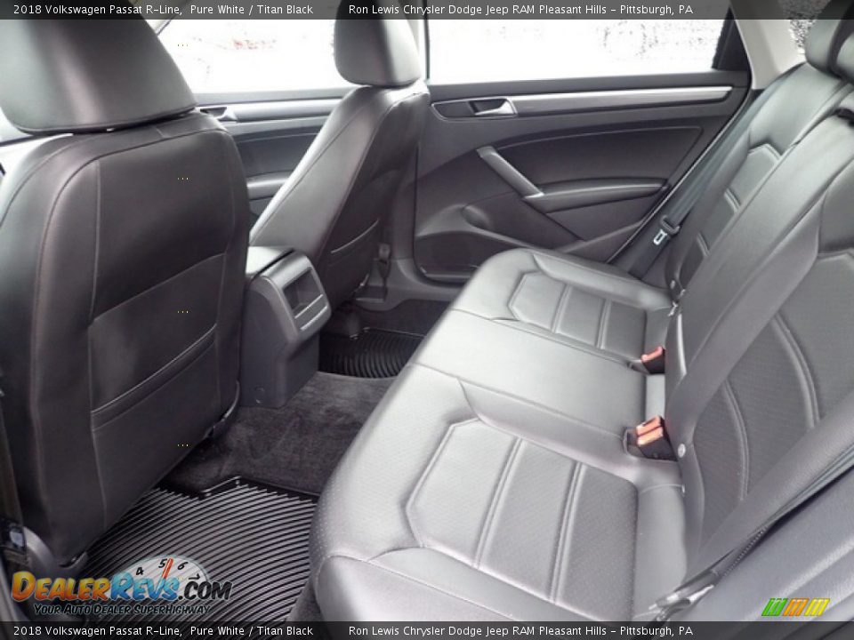 Rear Seat of 2018 Volkswagen Passat R-Line Photo #10