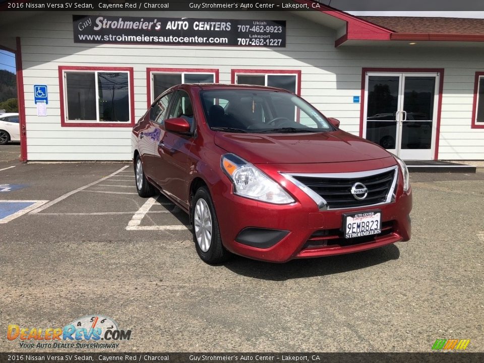 2016 Nissan Versa SV Sedan Cayenne Red / Charcoal Photo #1