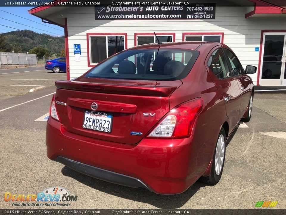 2016 Nissan Versa SV Sedan Cayenne Red / Charcoal Photo #8