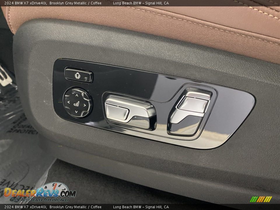 2024 BMW X7 xDrive40i Brooklyn Grey Metallic / Coffee Photo #11