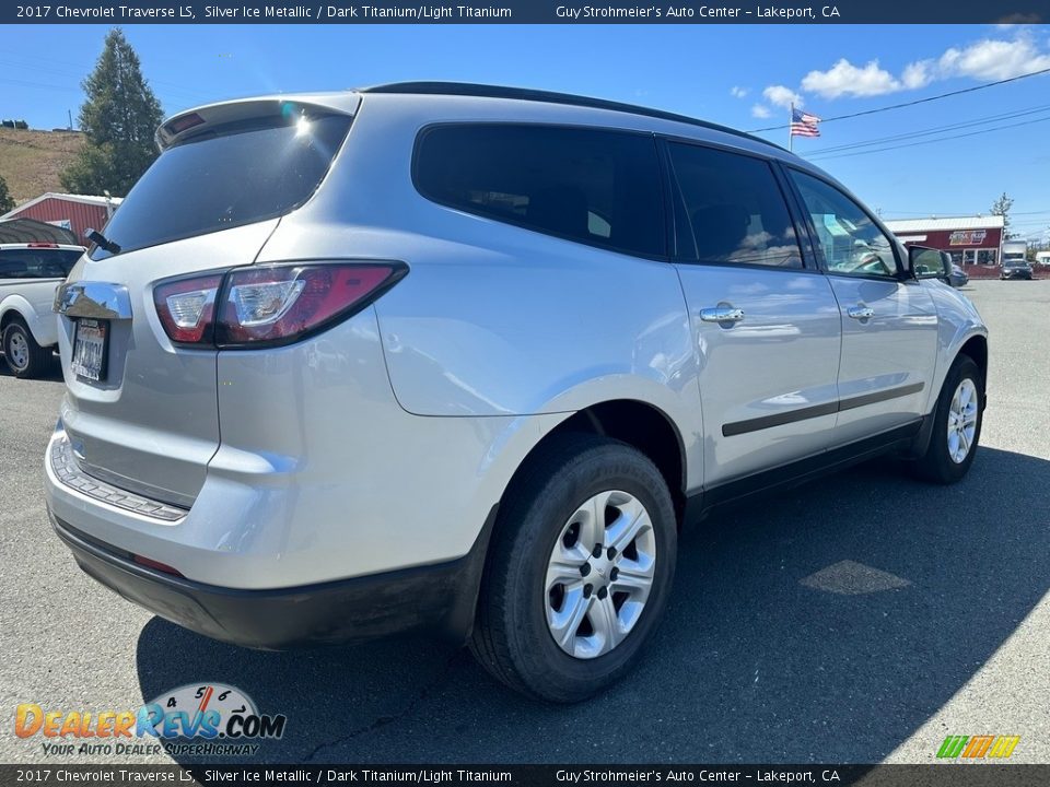 2017 Chevrolet Traverse LS Silver Ice Metallic / Dark Titanium/Light Titanium Photo #6