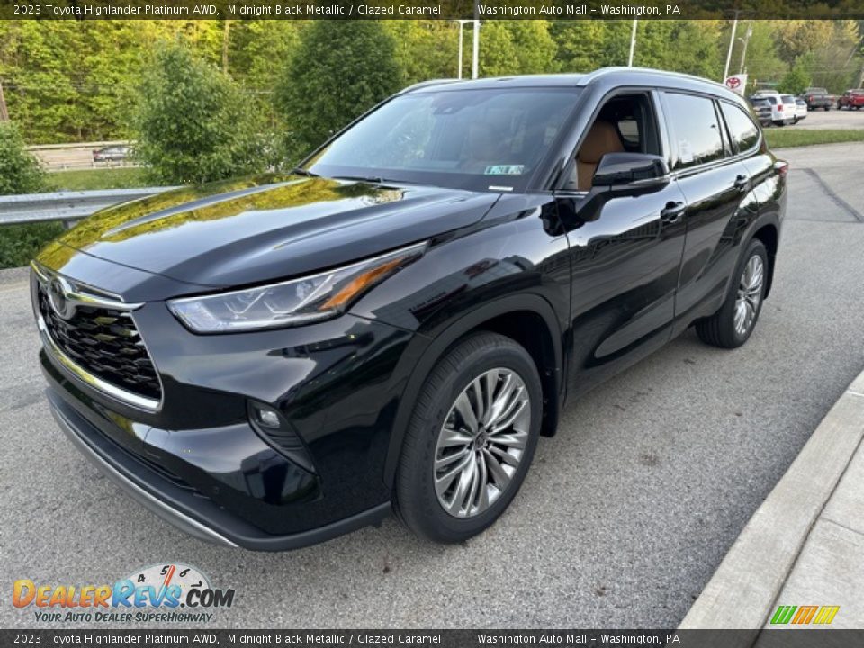 2023 Toyota Highlander Platinum AWD Midnight Black Metallic / Glazed Caramel Photo #8