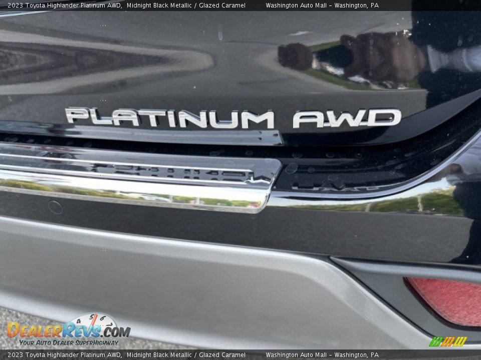 2023 Toyota Highlander Platinum AWD Midnight Black Metallic / Glazed Caramel Photo #30