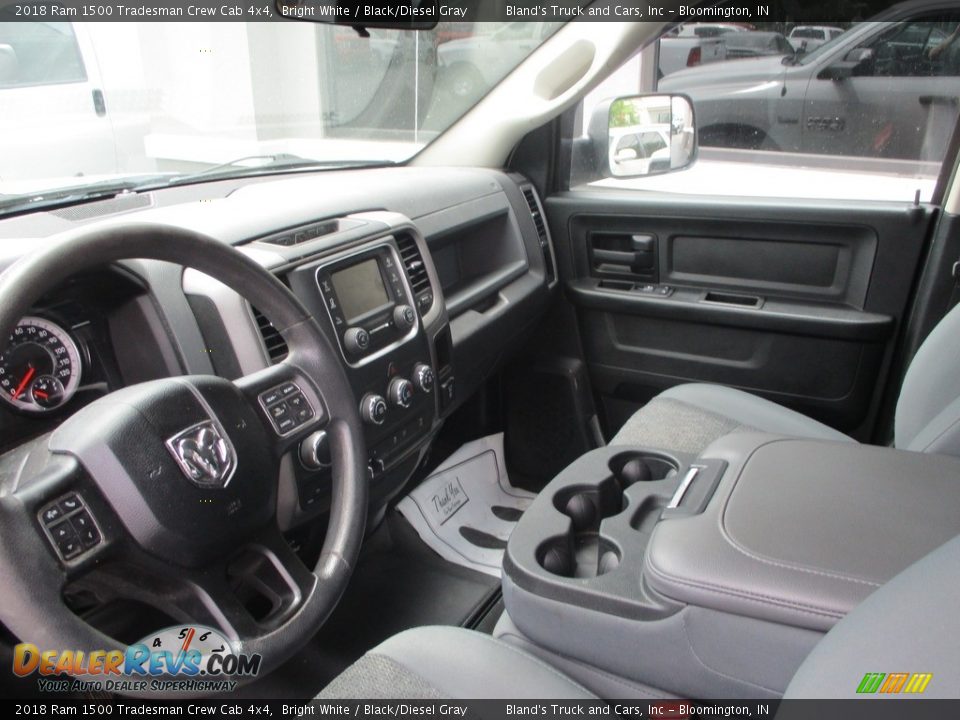 2018 Ram 1500 Tradesman Crew Cab 4x4 Bright White / Black/Diesel Gray Photo #8