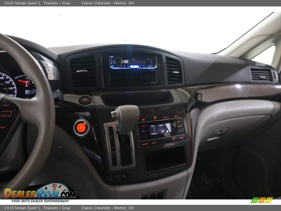 Dashboard of 2016 Nissan Quest S Photo #9