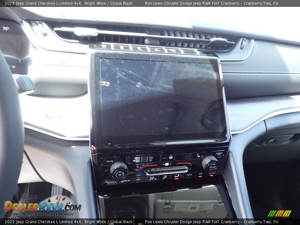 2023 Jeep Grand Cherokee L Limited 4x4 Bright White / Global Black Photo #19