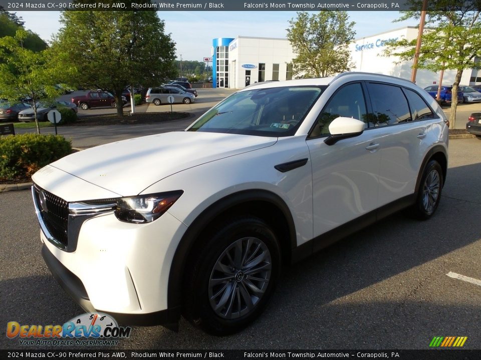 Front 3/4 View of 2024 Mazda CX-90 Preferred Plus AWD Photo #7