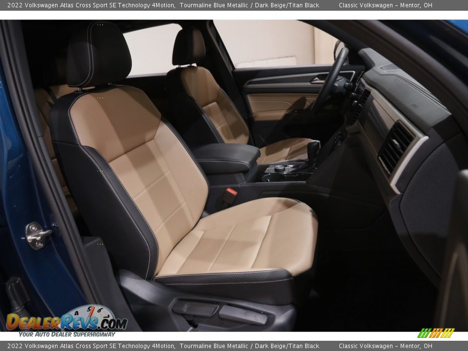 Front Seat of 2022 Volkswagen Atlas Cross Sport SE Technology 4Motion Photo #15