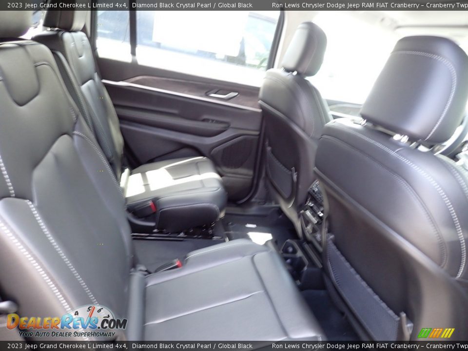 2023 Jeep Grand Cherokee L Limited 4x4 Diamond Black Crystal Pearl / Global Black Photo #7