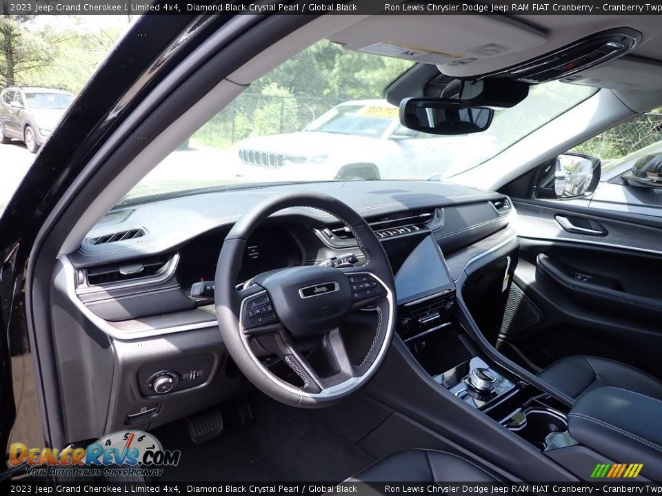 2023 Jeep Grand Cherokee L Limited 4x4 Diamond Black Crystal Pearl / Global Black Photo #10