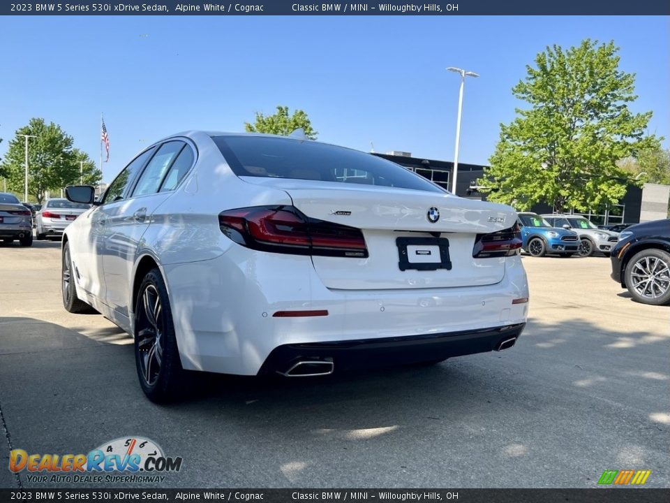 2023 BMW 5 Series 530i xDrive Sedan Alpine White / Cognac Photo #3