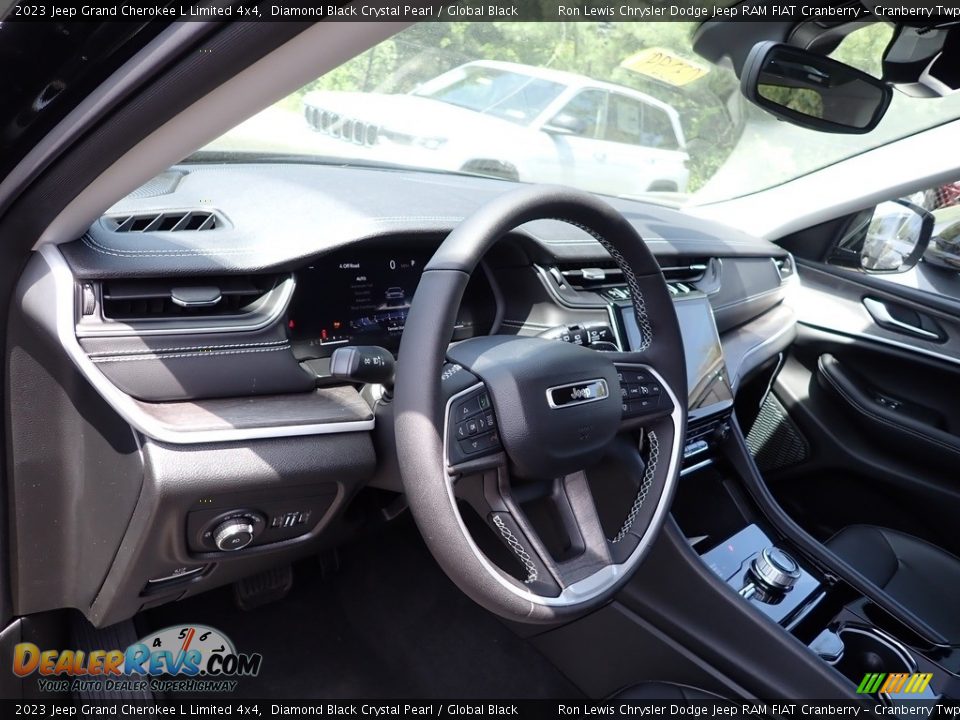 2023 Jeep Grand Cherokee L Limited 4x4 Diamond Black Crystal Pearl / Global Black Photo #18