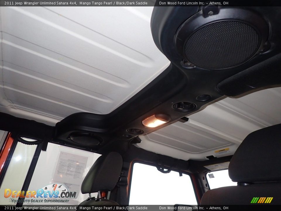 2011 Jeep Wrangler Unlimited Sahara 4x4 Mango Tango Pearl / Black/Dark Saddle Photo #2