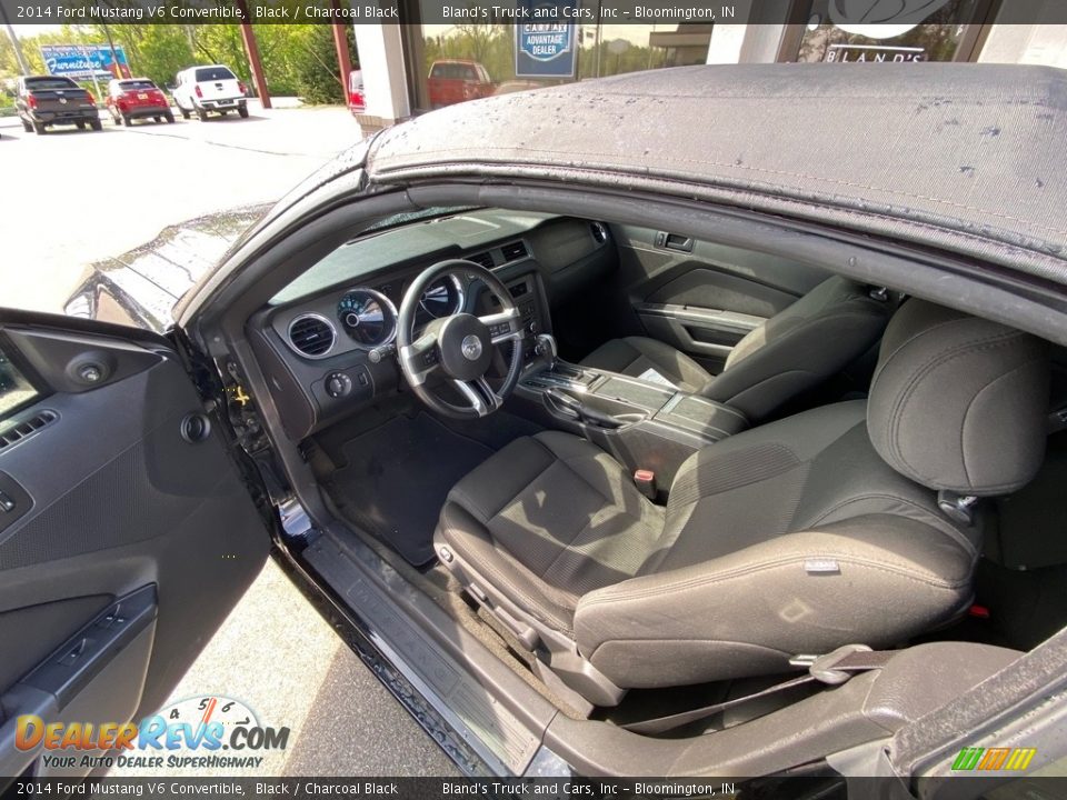 2014 Ford Mustang V6 Convertible Black / Charcoal Black Photo #20