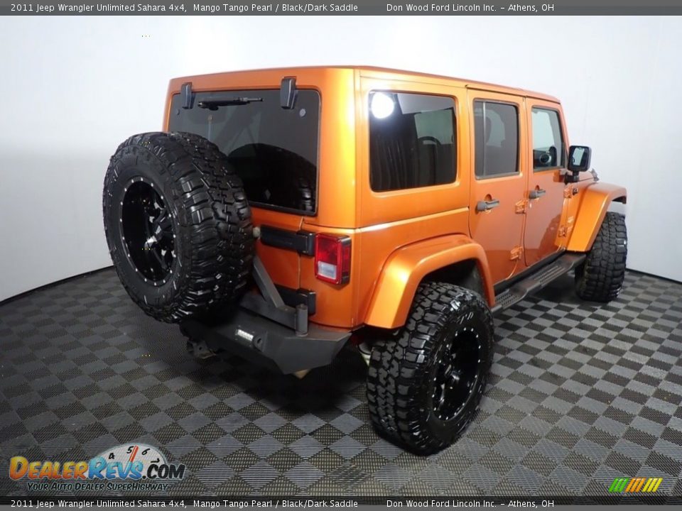 2011 Jeep Wrangler Unlimited Sahara 4x4 Mango Tango Pearl / Black/Dark Saddle Photo #15